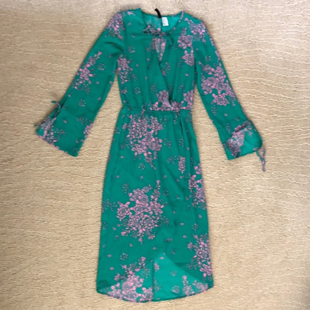 NWOT H&M Long Sleeve Dress